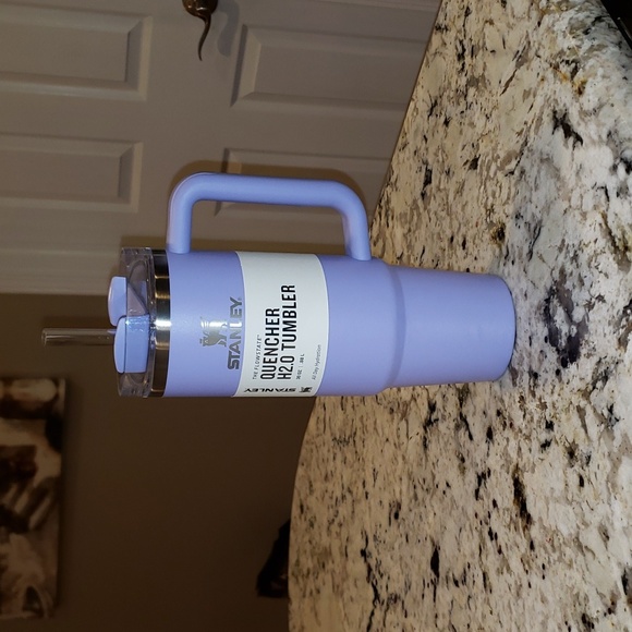 Stanley Quencher H2.0 30 oz. Comforting Purple - Picture 3 of 12